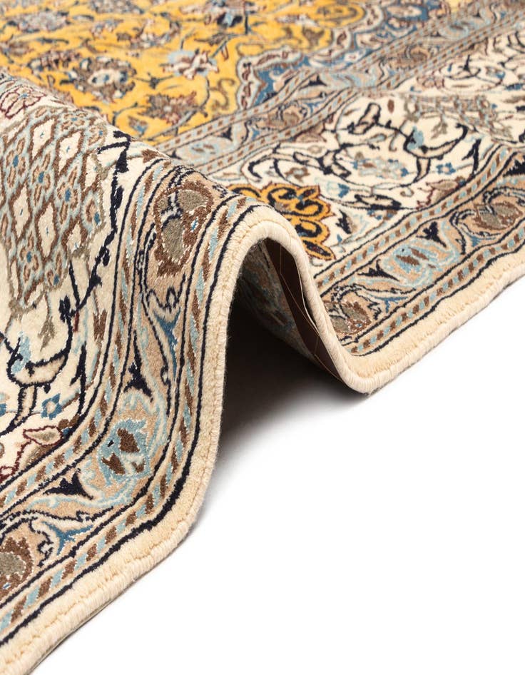 Detail image of  9' 6 x 12' 10 Nain Rug