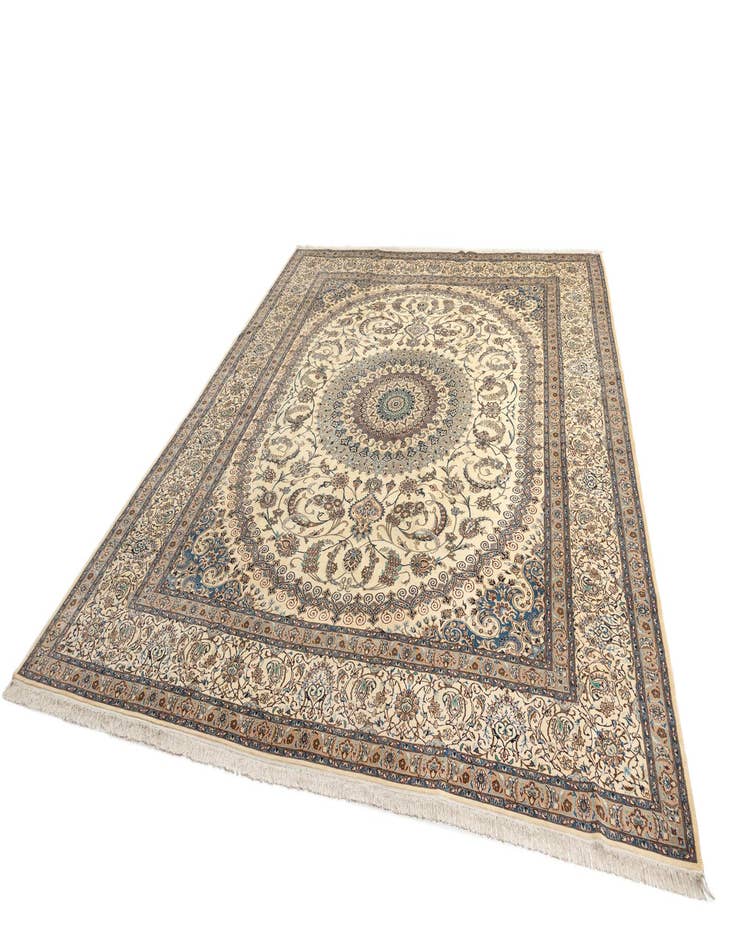 Detail image of  13' 1 x 15' 11 Nain Rug