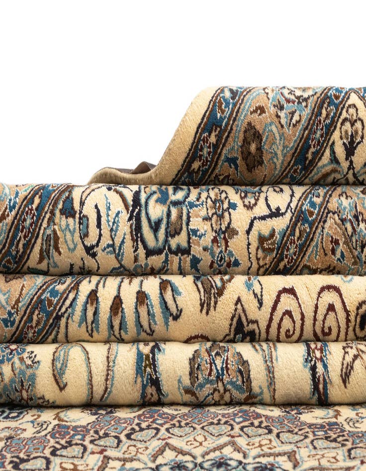 Detail image of  13' 1 x 15' 11 Nain Rug