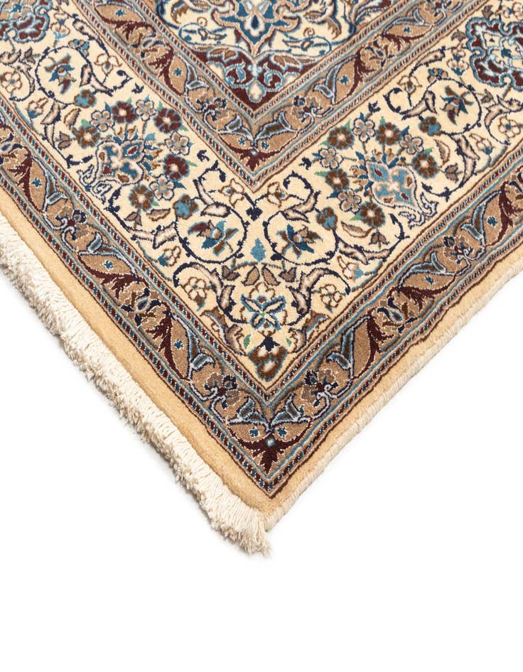 Detail image of  7' 9 x 12' 3 Nain Rug