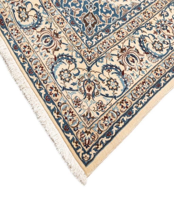 Detail image of  8' 7 x 12' 2 Nain Rug