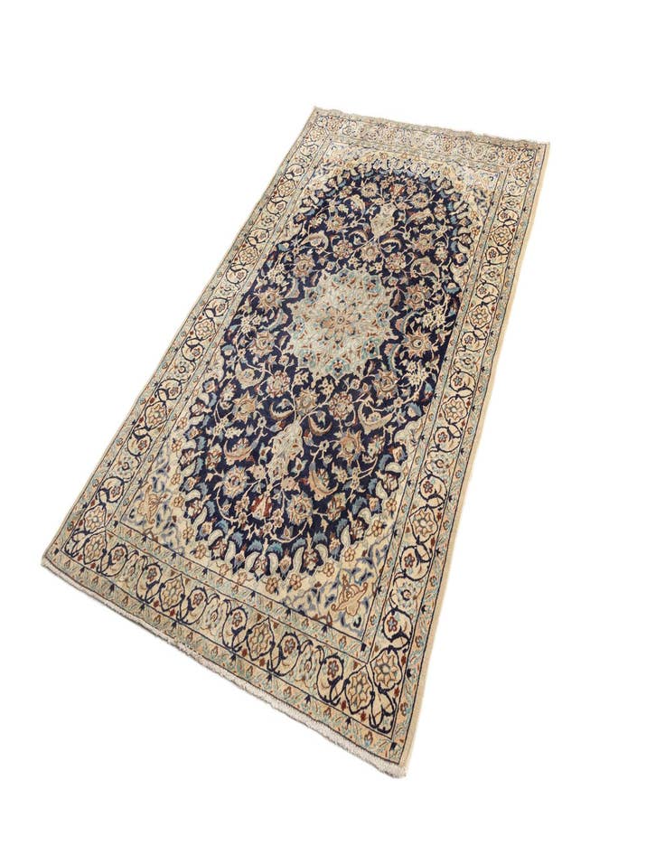 Detail image of  4' 2 x 6' 9 Nain Rug