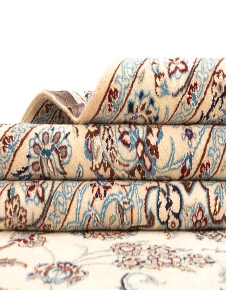 Detail image of  11' 6 x 16' 5 Nain Wool Rug