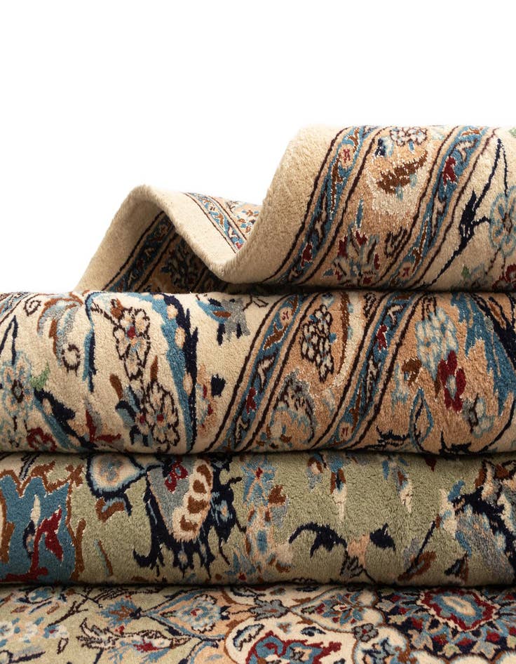 Detail image of  9' 7 x 13' Nain Wool Rug