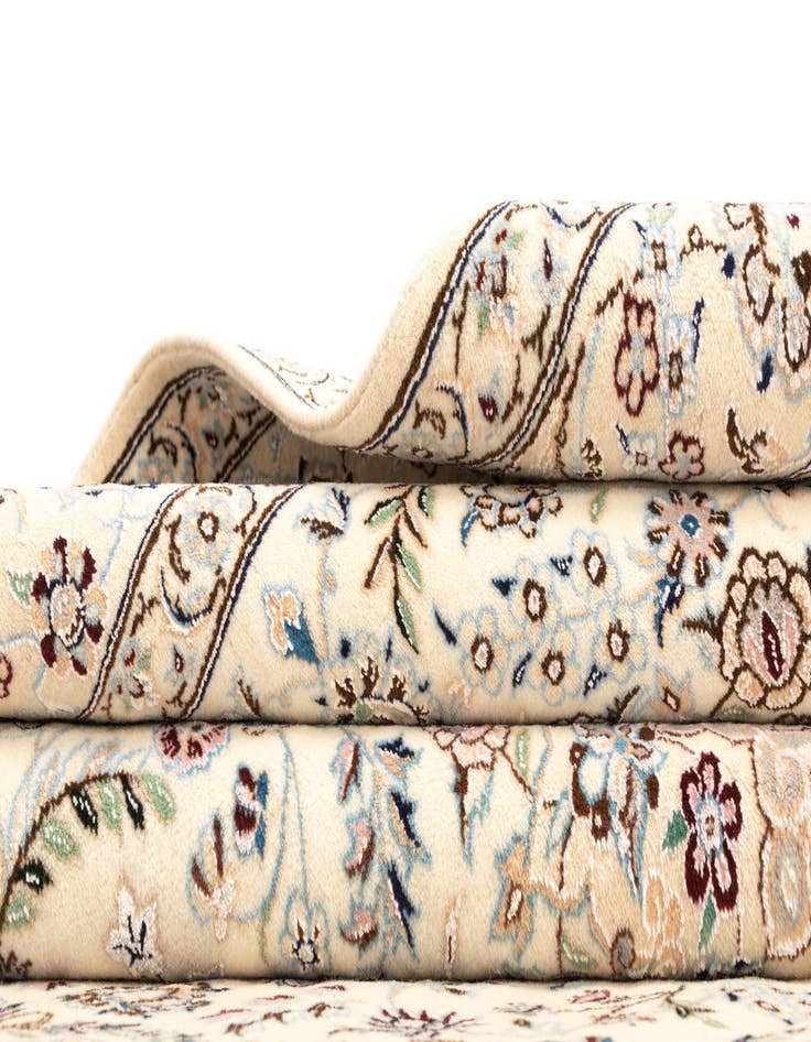 Detail image of  4' 2 x 6' 9 Nain Rug