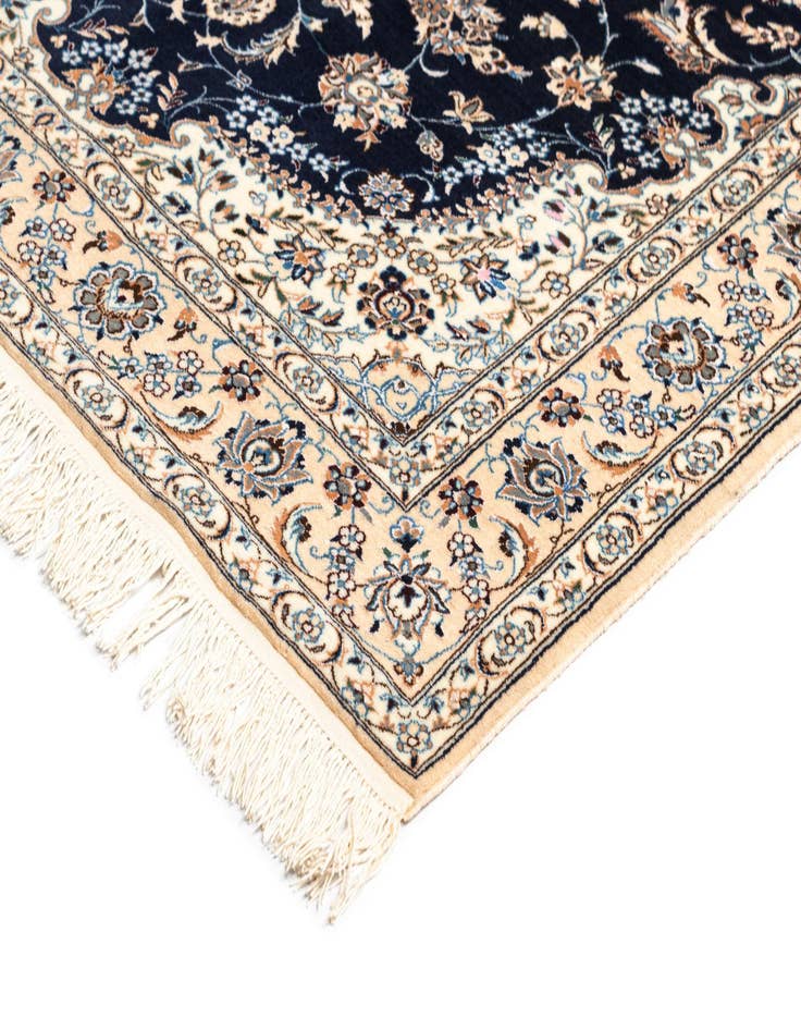 Detail image of  4' 2 x 6' 4 Nain Rug