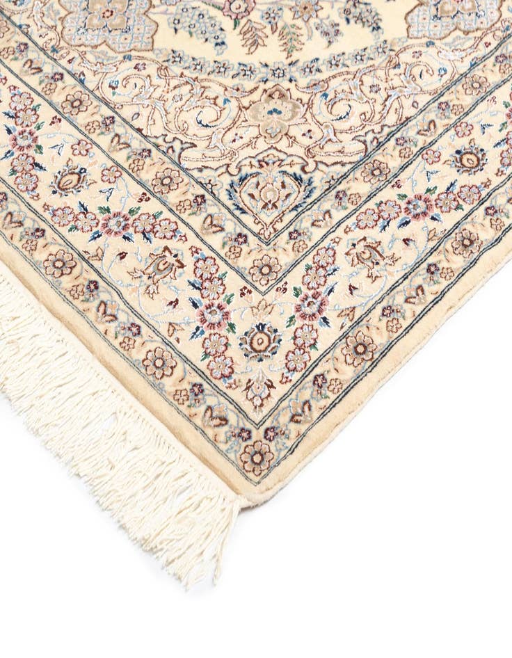 Detail image of  4' 2 x 7' 7 Nain Rug