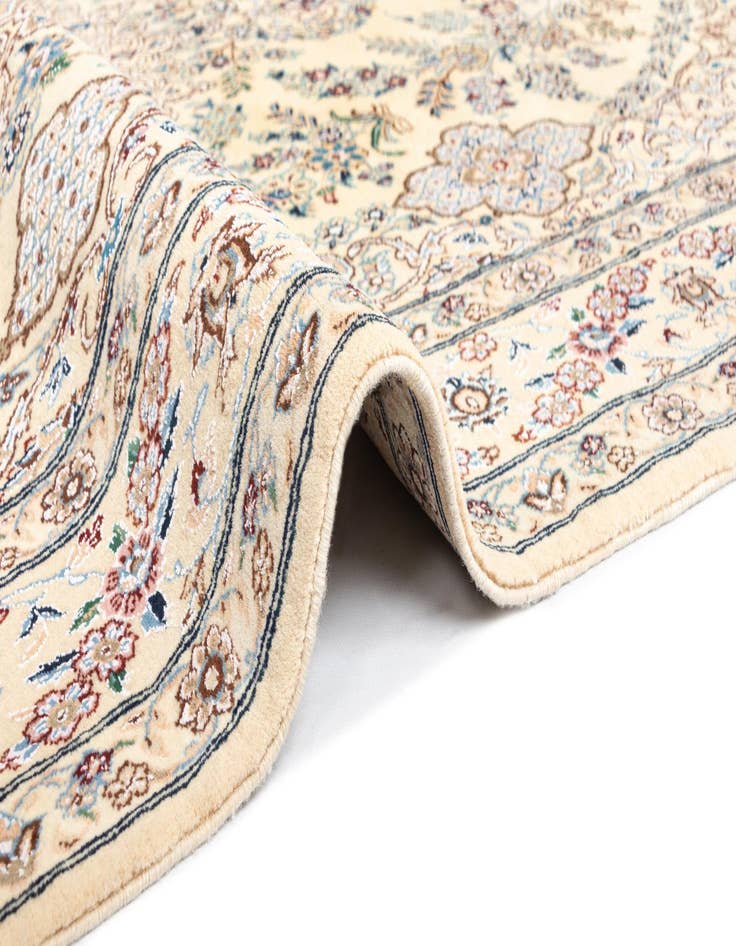 Detail image of  4' 2 x 7' 7 Nain Rug