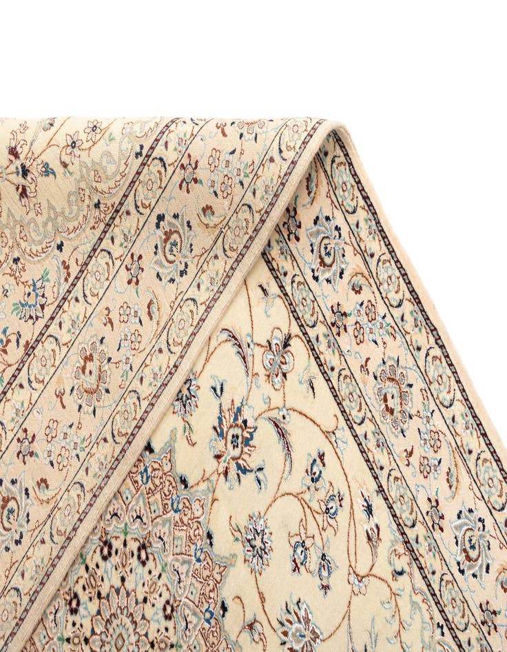 Detail image of  4' x 6' 6 Nain Rug