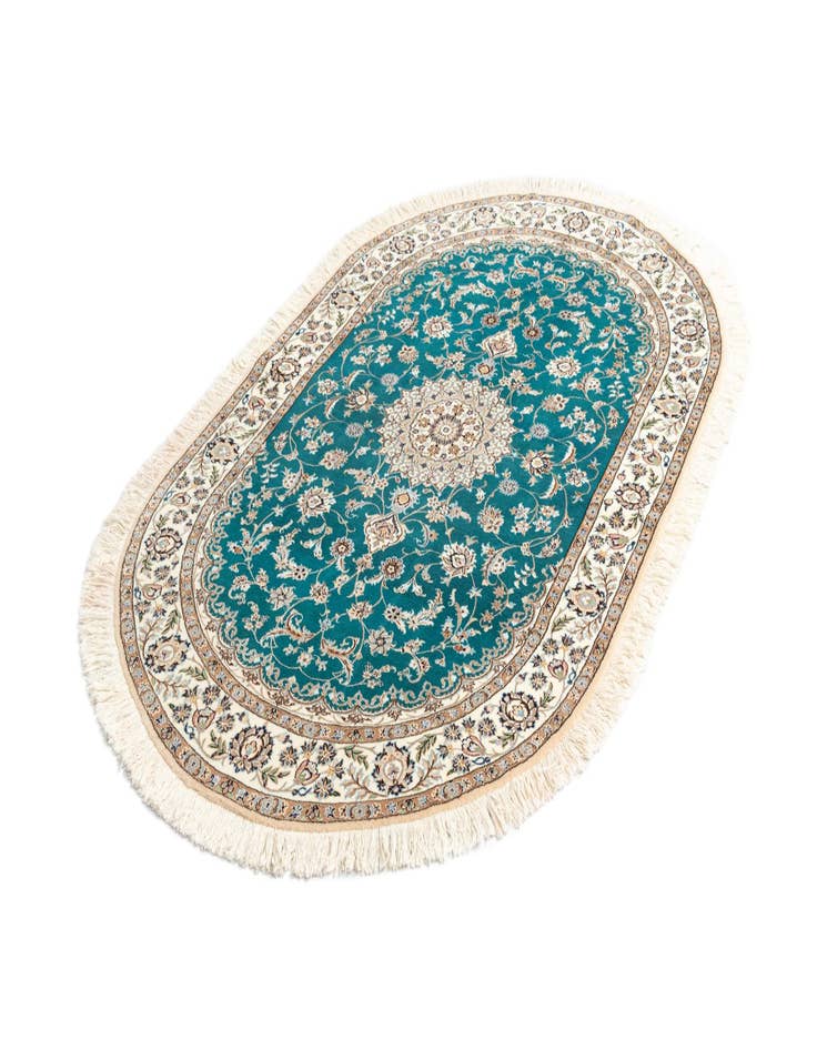 Detail image of  4' 2 x 6' 10 Nain Rug