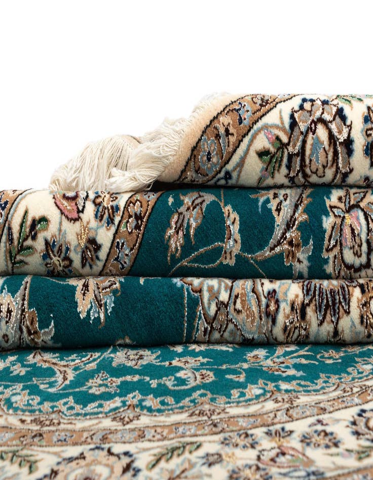 Detail image of  4' 2 x 6' 10 Nain Rug