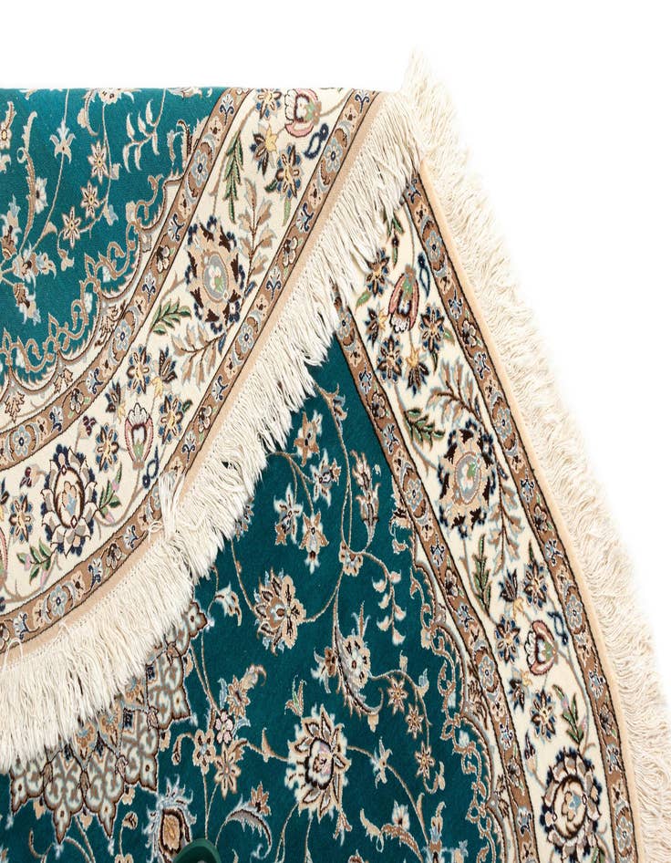 Detail image of  4' 2 x 6' 10 Nain Rug