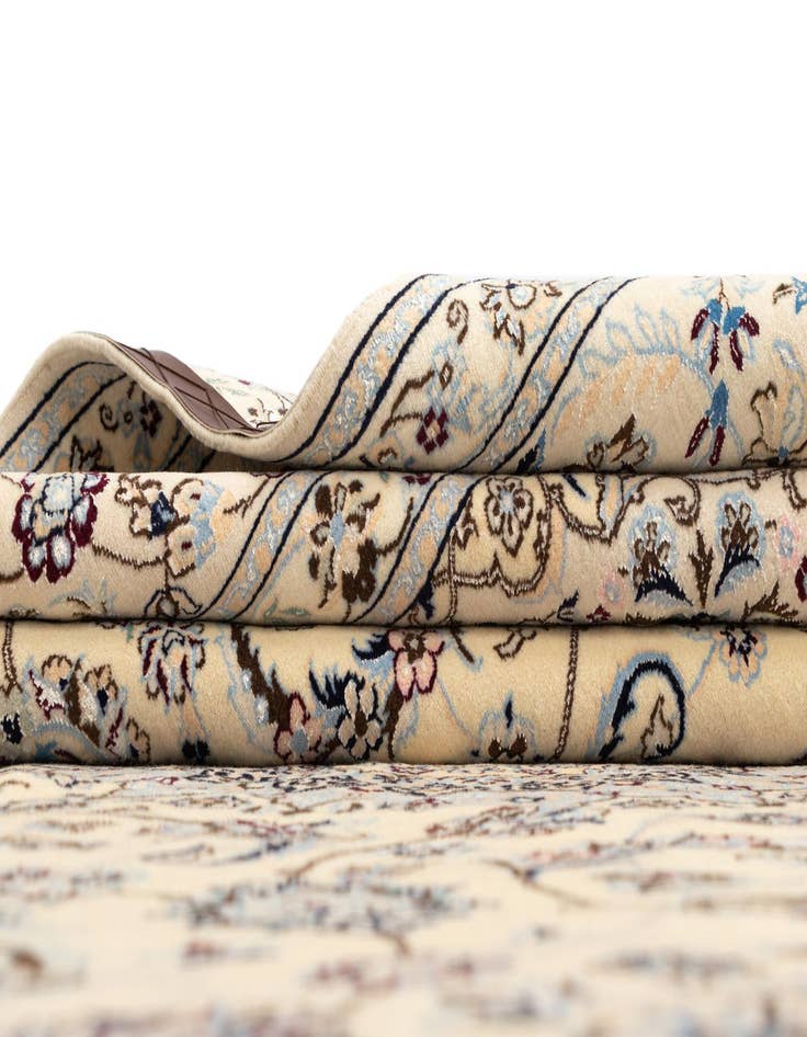 Detail image of  6' 8 x 9' 8 Nain Wool Rug