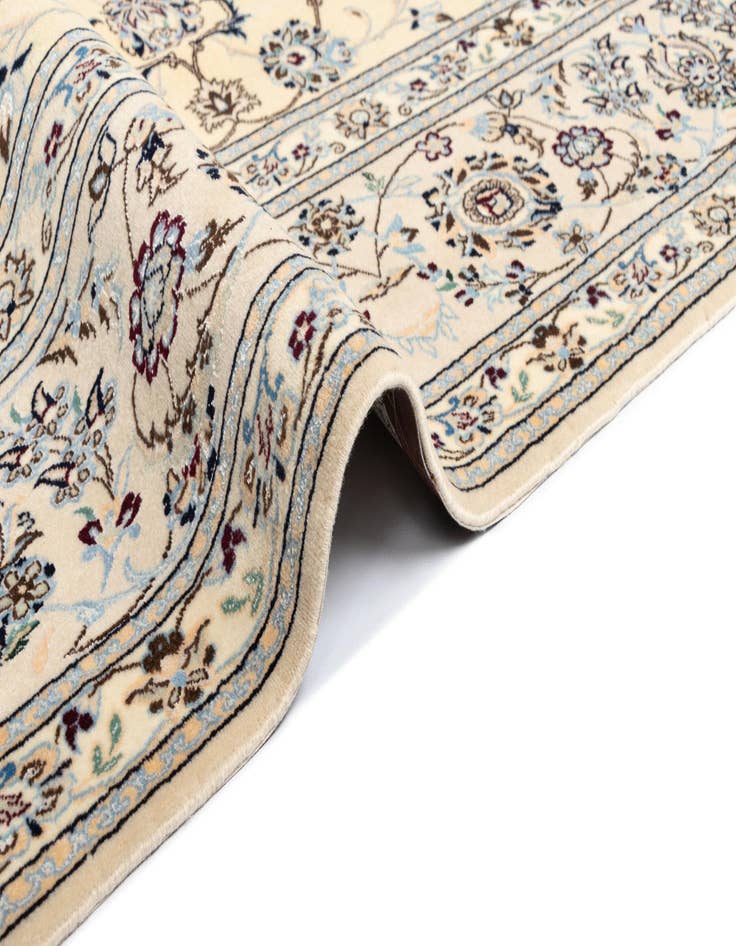 Detail image of  6' 8 x 9' 8 Nain Wool Rug