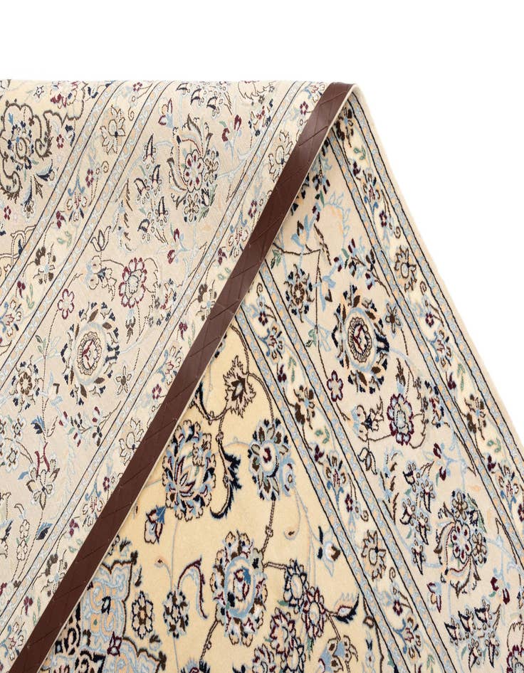 Detail image of  6' 8 x 9' 8 Nain Wool Rug