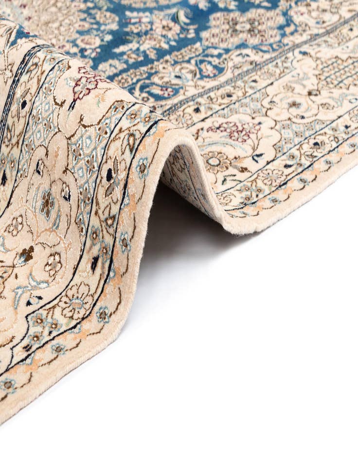 Detail image of  5' 2 x 7' 7 Nain Rug