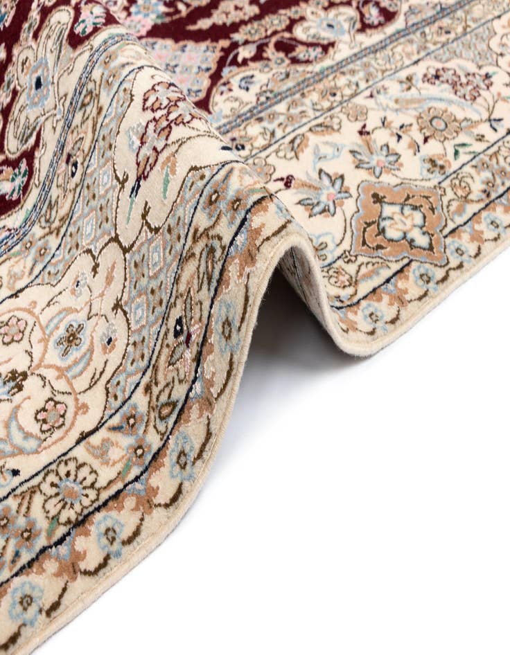 Detail image of  4' 10 x 7' 8 Nain Rug