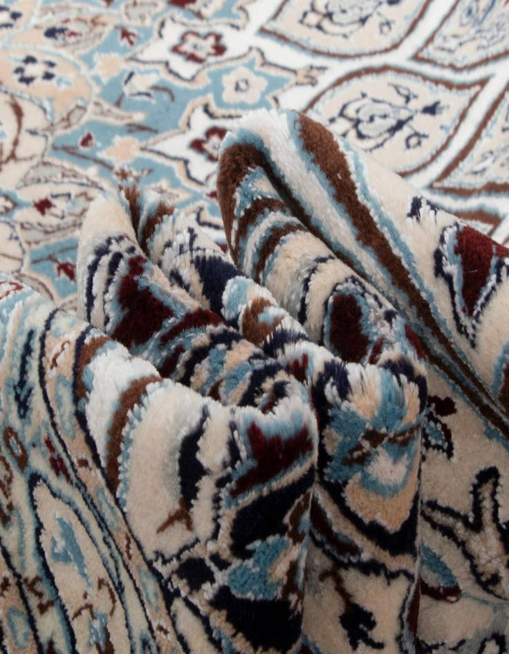 Detail image of  6' 9 x 9' 11  Hand Knotted Nain Persian Rug