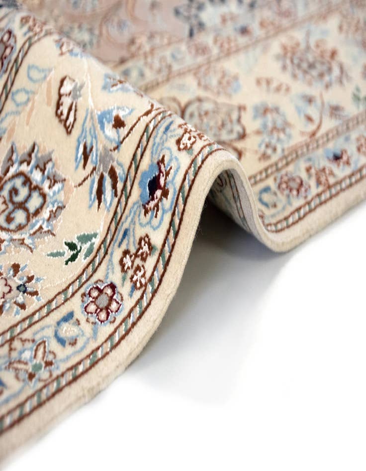 Detail image of  5' 1 x 7' 7 Nain Rug