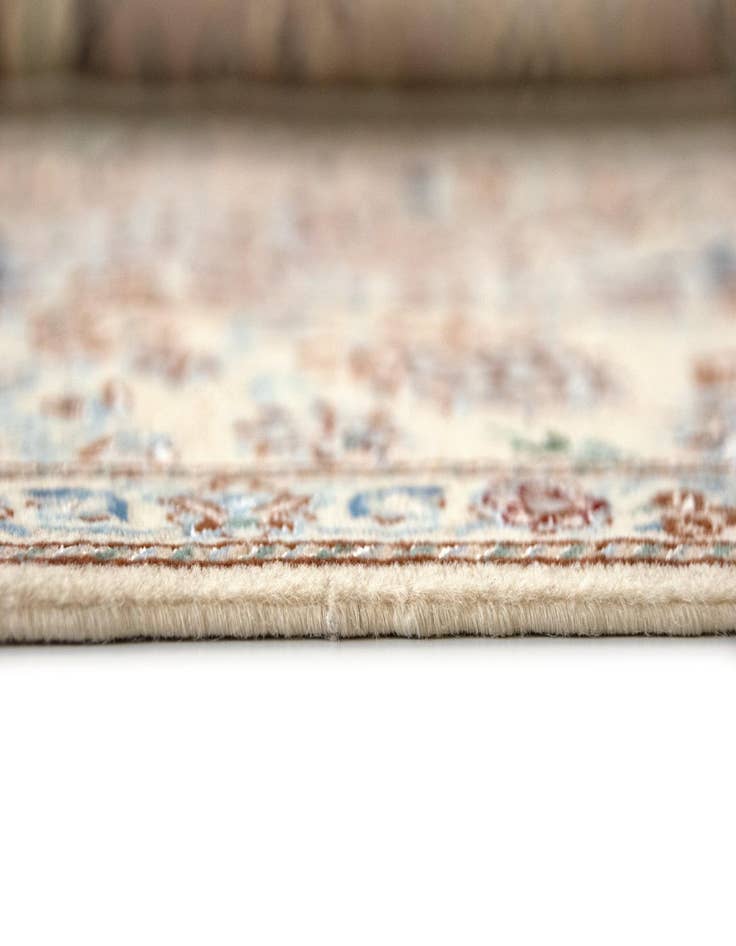 Detail image of  5' 1 x 7' 7 Nain Rug