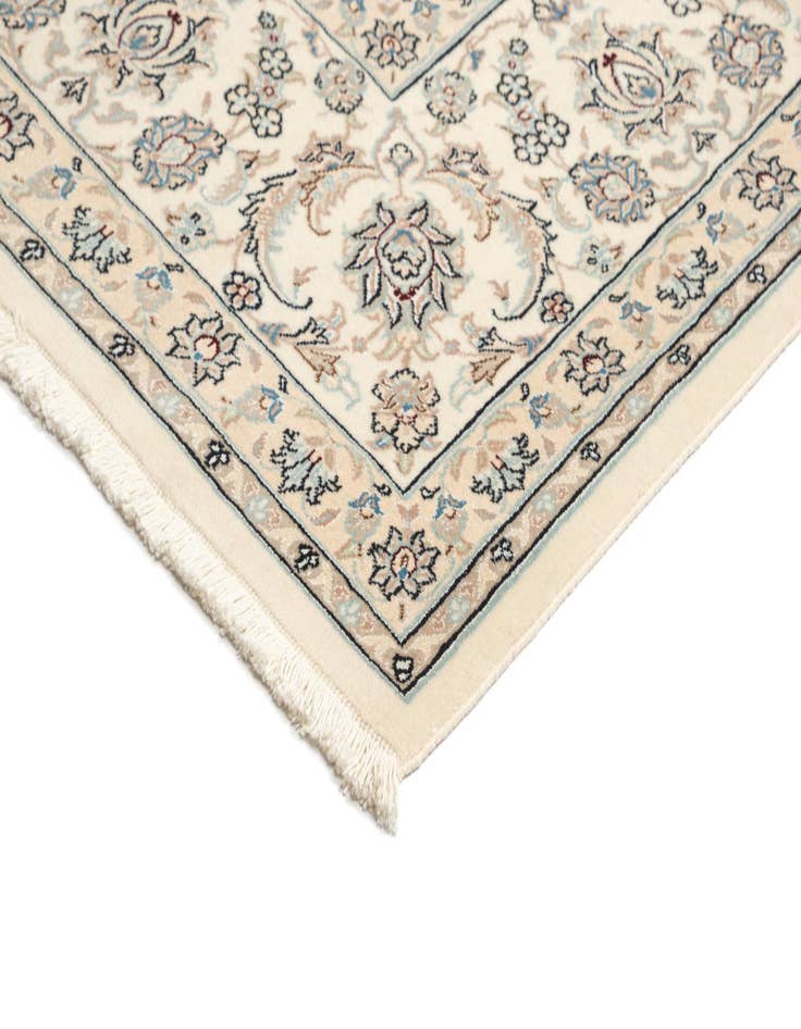 Detail image of  8' 1 x 11' 7 Nain Rug