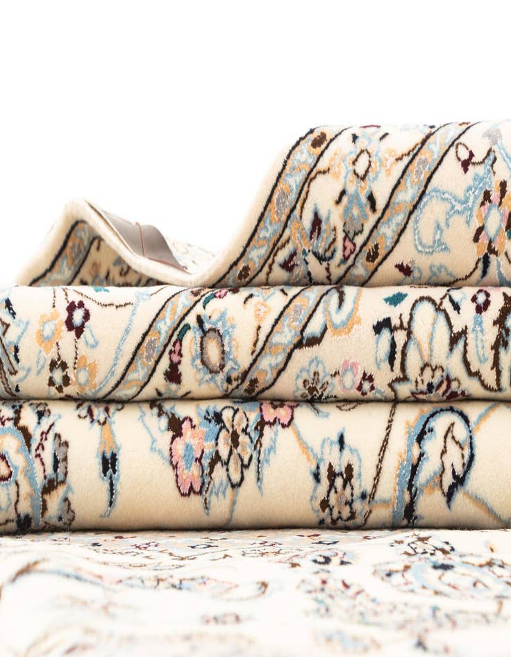 Detail image of  6' 9 x 10' 3  Hand Knotted Nain Rug