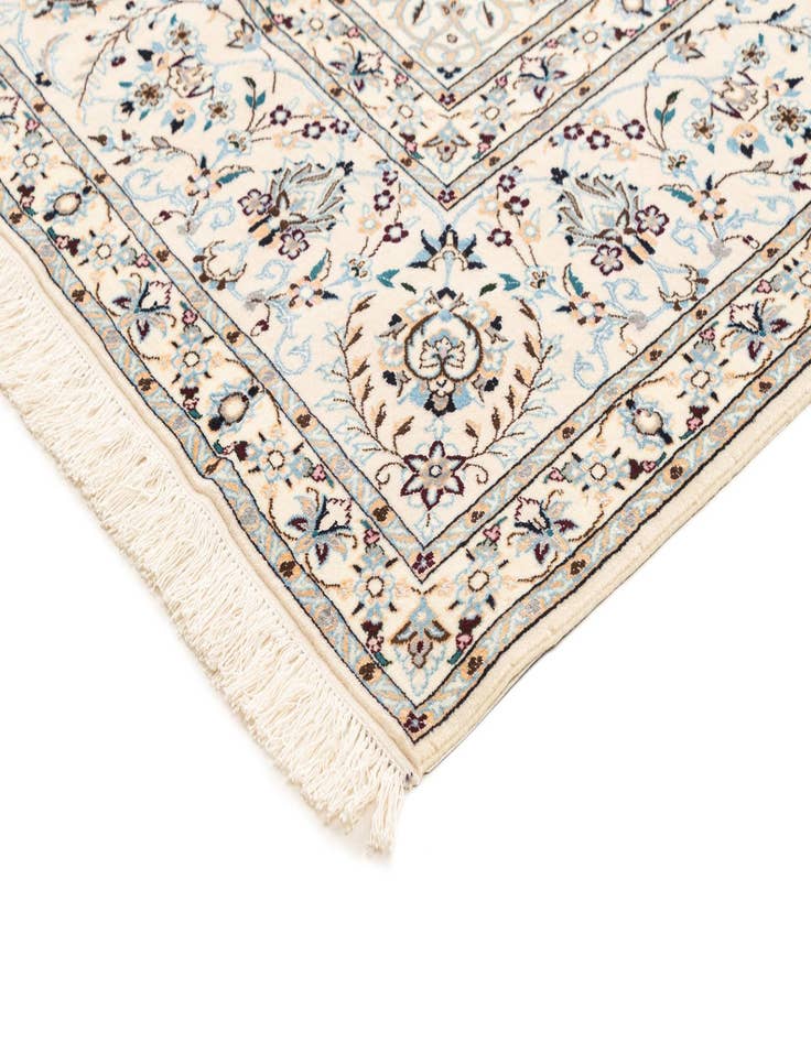 Detail image of  6' 9 x 10' 3  Hand Knotted Nain Rug