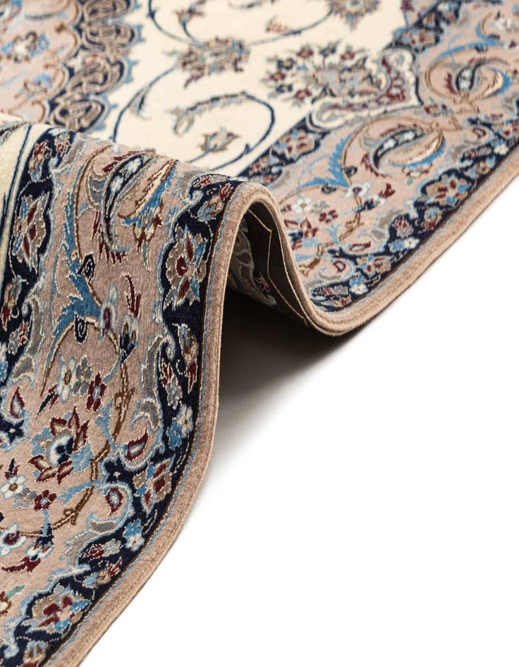 Detail image of  4' 4 x 6' 7  Hand Knotted Nain Rug