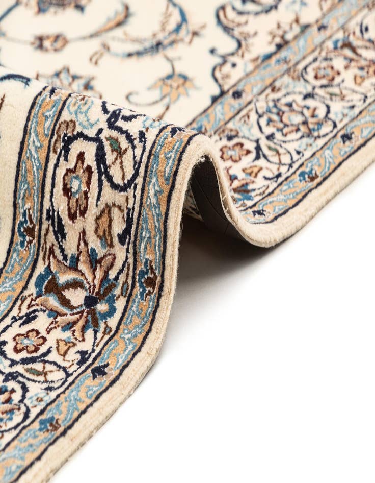 Detail image of  3' 3 x 4' 10  Hand Knotted Nain Rug