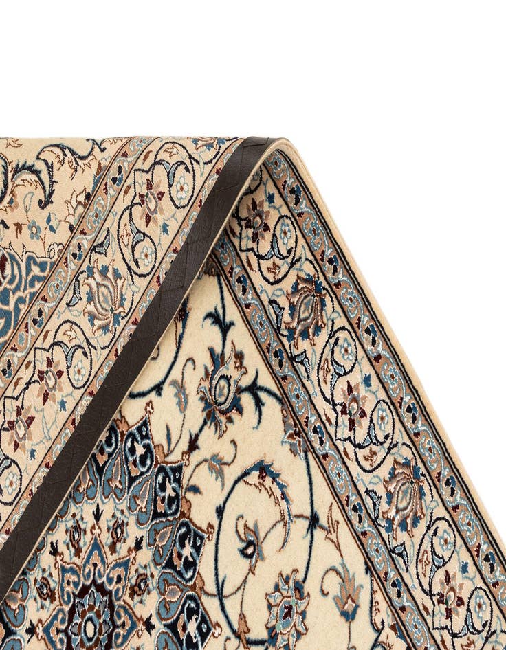 Detail image of  3' 3 x 4' 8  Hand Knotted Nain Rug