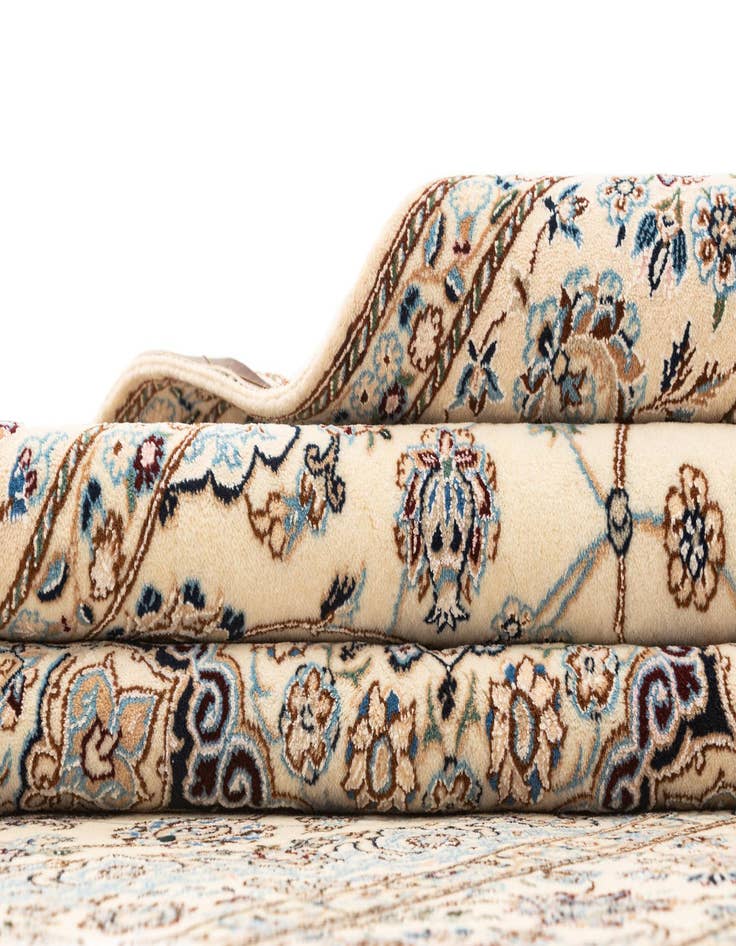 Detail image of  4' 6 x 7' 1  Hand Knotted Nain Rug