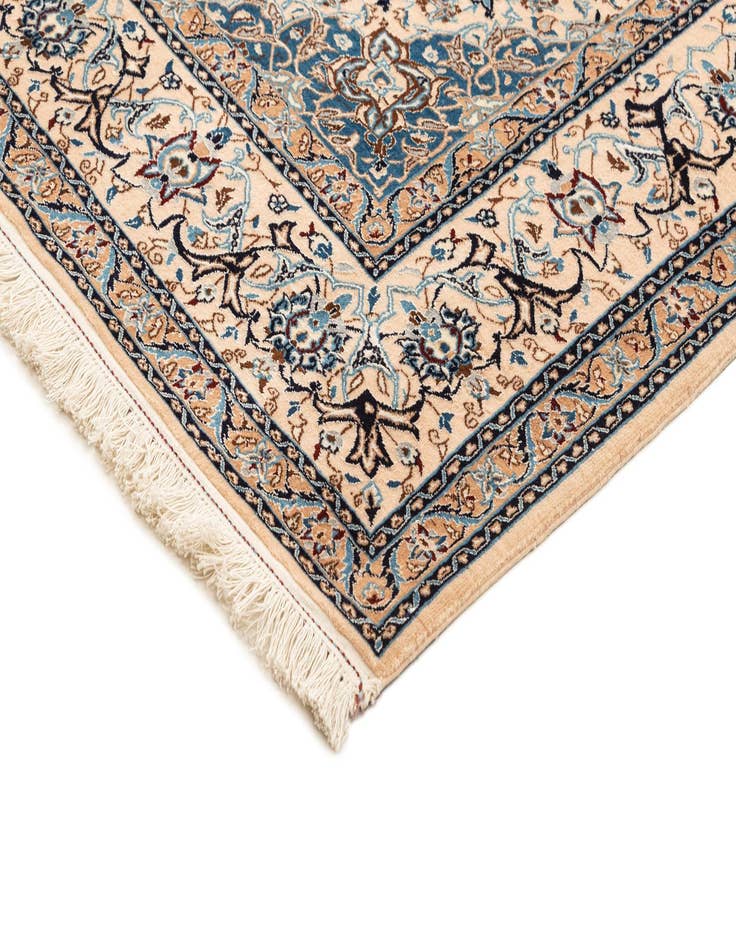 Detail image of  4' 11 x 7' 7  Hand Knotted Nain Rug