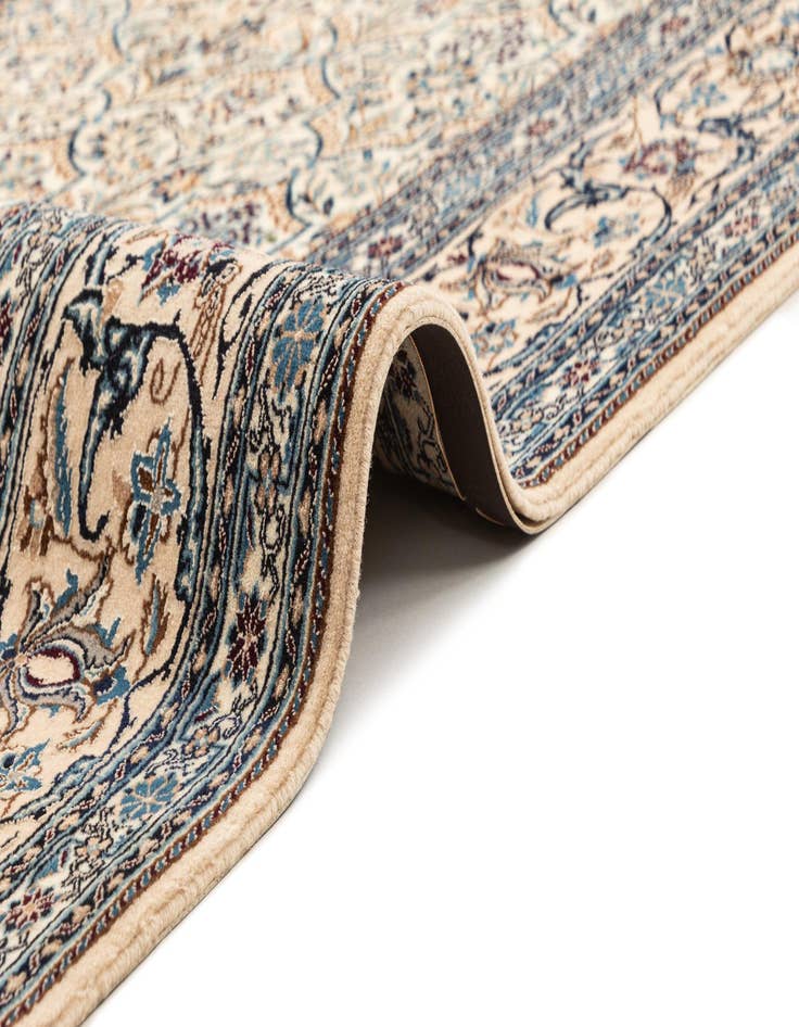 Detail image of  5' 5 x 8'  Hand Knotted Nain Rug