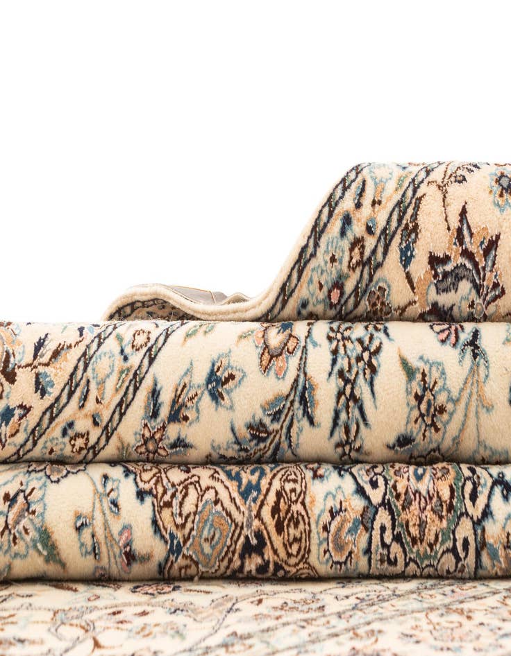 Detail image of  4' 1 x 6' 11  Hand Knotted Nain Rug