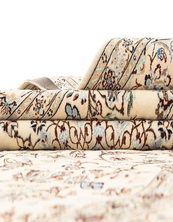 Detail image of  6' 9 x 10'  Hand Knotted Nain Rug