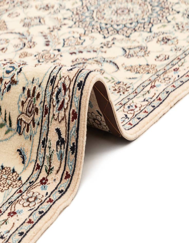 Detail image of  2' 11 x 8' 11 Nain Rug