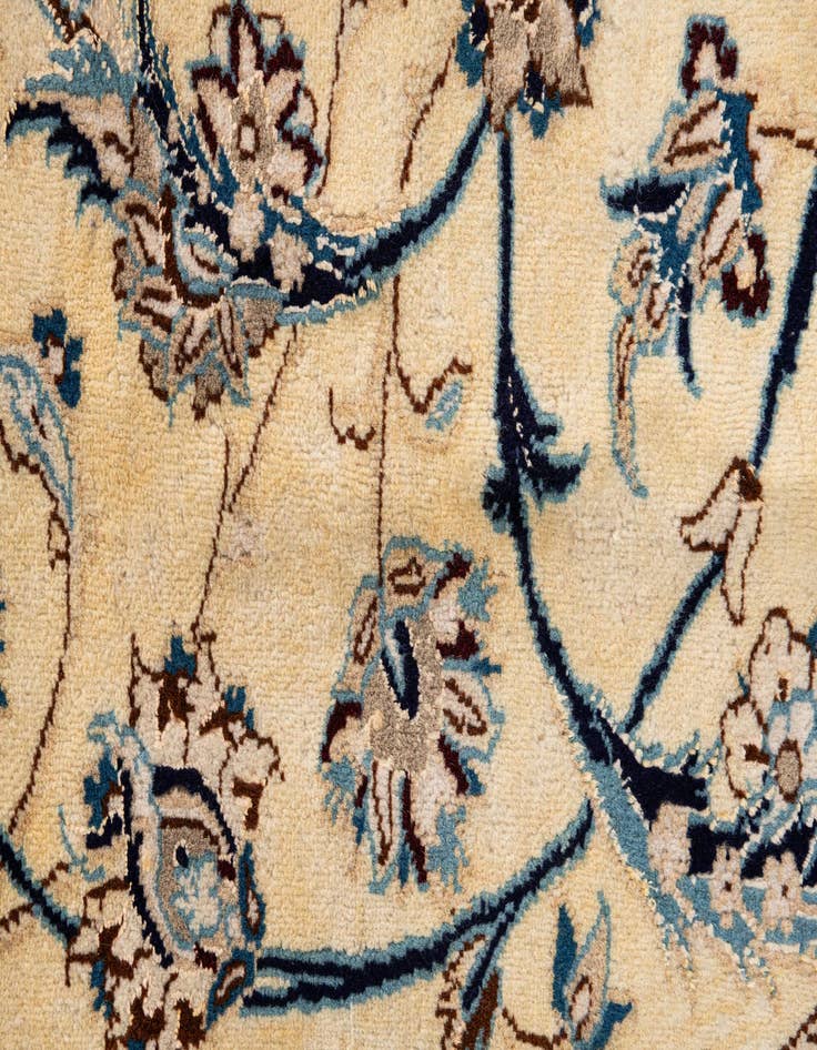 Detail image of  8' x 11'  Hand Knotted Nain Persian Rug