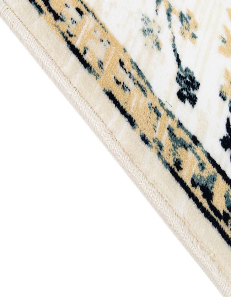 Detail image of  5' 3 x 7' 9 Nain Rug