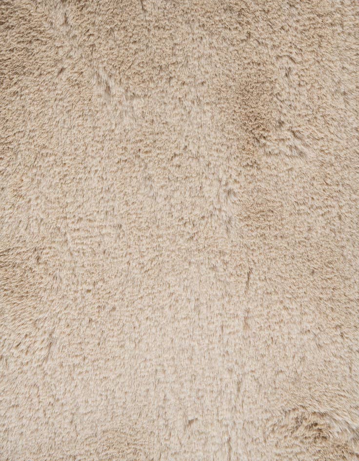 Detail image of 3' x 5' Natural Sheepskin Rug