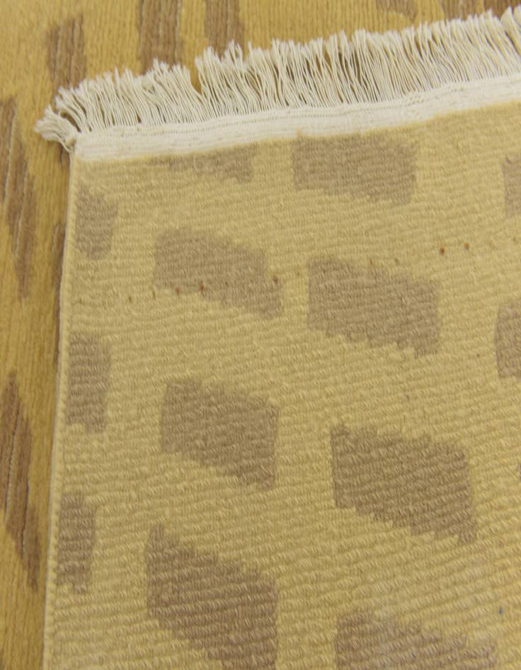 Detail image of  5' 7 x 7' 8  Hand Knotted Nepal Wool Rug