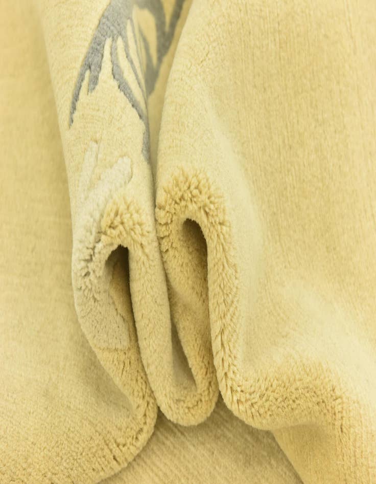 Detail image of  5' 8 x 8'  Hand Knotted Nepal Wool Rug