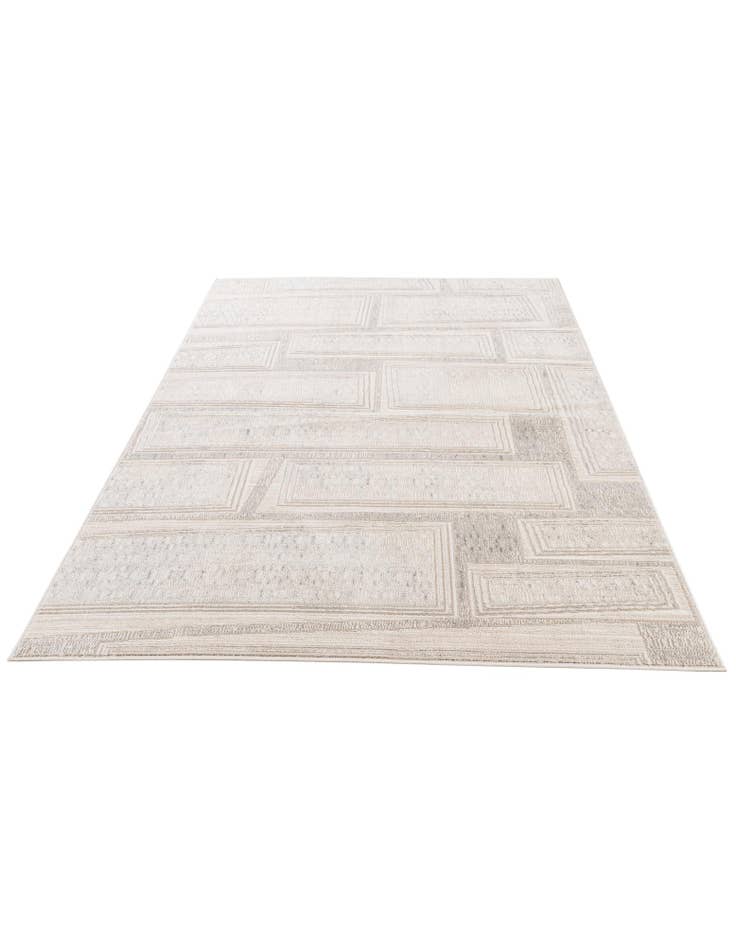 Detail image of  5' x 7' 4 Oasis Rug