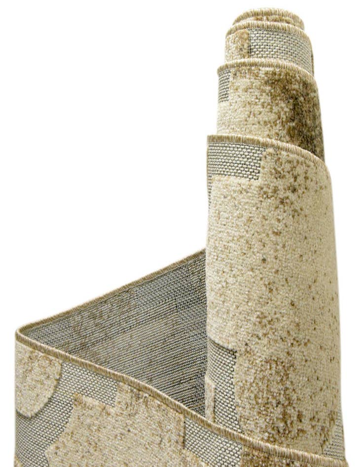 Detail image of 7' x 10' Washable Lattice Indoor / Outdoor Rug