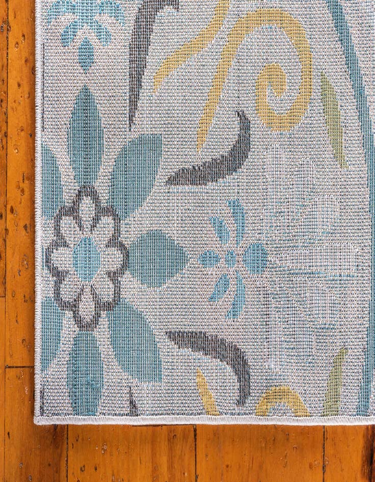 Detail image of  7' x 10'  Washable Modern Indoor / Outdoor Rug