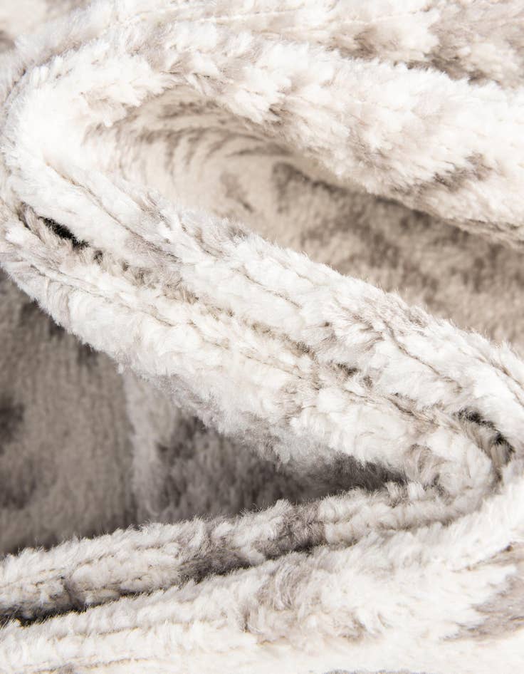 Detail image of  7' 10 x 10' Oxford Rug