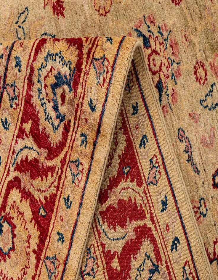 Detail image of  6' 4 x 9' 6  Hand Knotted Peshawar Ziegler Wool Rug