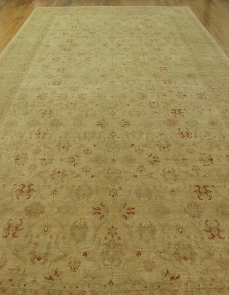 Detail image of  17' 11 x 28' 6  Hand Knotted Peshawar Ziegler Oriental Rug