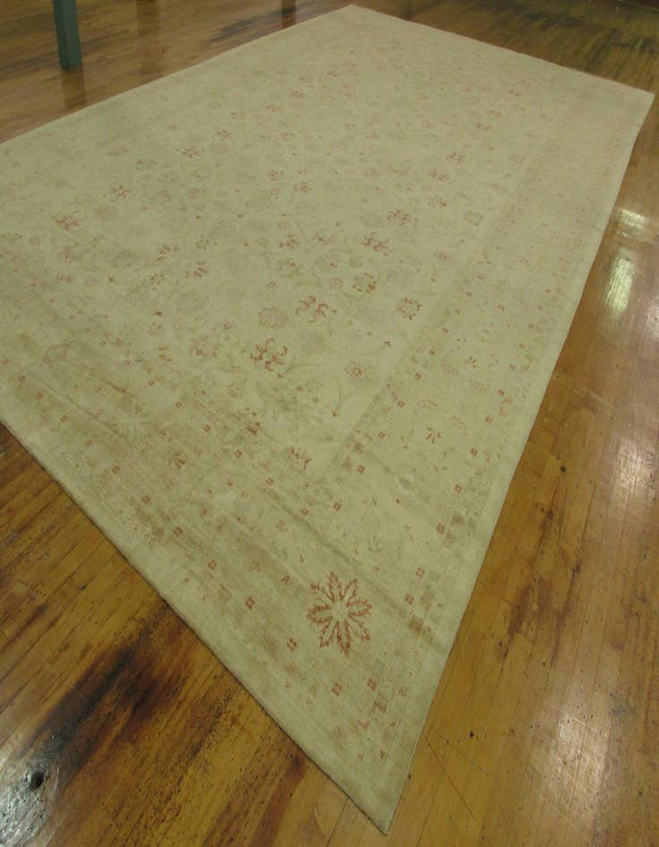 Detail image of  17' 11 x 28' 6  Hand Knotted Peshawar Ziegler Oriental Rug