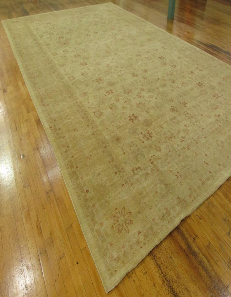 Detail image of  17' 11 x 28' 6  Hand Knotted Peshawar Ziegler Oriental Rug