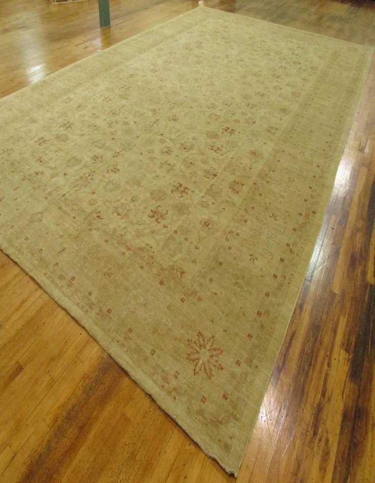 Detail image of  17' 11 x 28' 6  Hand Knotted Peshawar Ziegler Oriental Rug